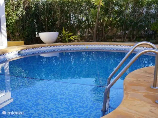 Villa Salvia en España, Costa Blanca, Benissa - villa La refrescante piscina está orientada al sur y tiene mucha privacidad.