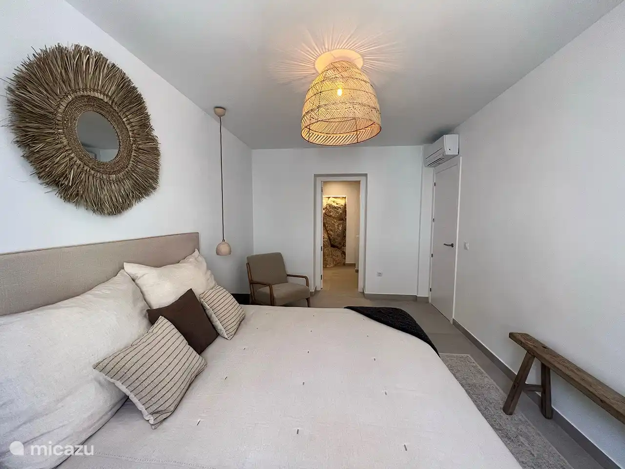 Hauptschlafzimmer mit eigenem Bad