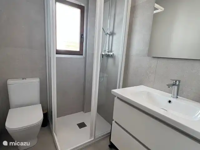 Location de Vacances Espagne, Costa Blanca, Altea, maison de ville - Casa Crémades Salle de bains invité
