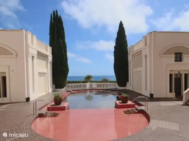 appartement huren in Spanje, Costa Blanca, Calpe – Amfitheater Bofill Calpe Oro Doorzicht met zwembad