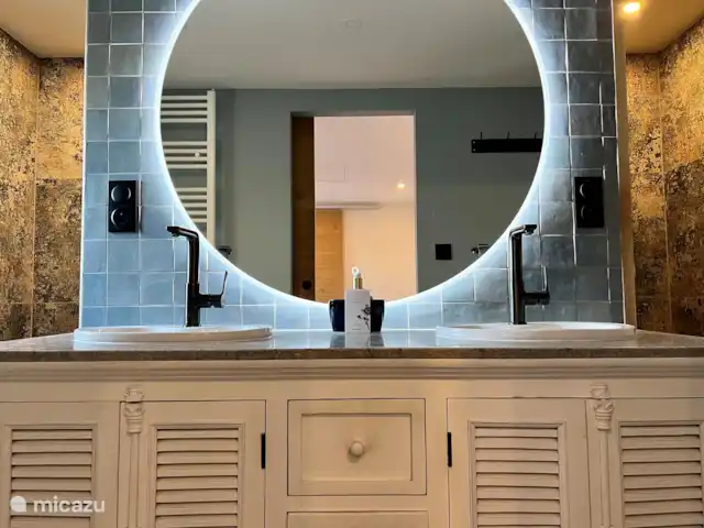 Villa Marie-Ange en Francia, Costa Azul, Grimaud - casa vacacional estudio de baño