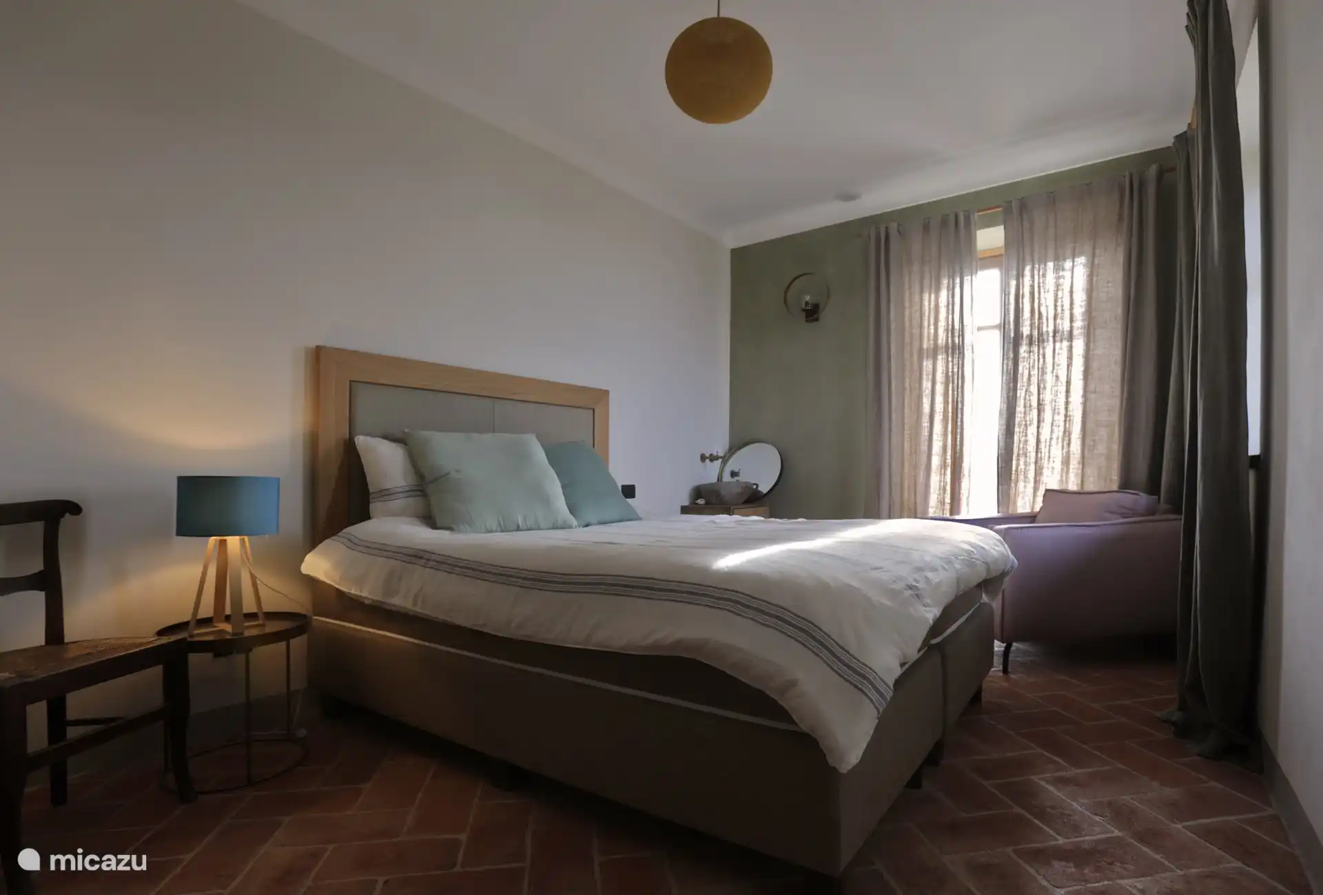 Slaapkamer met balkon 