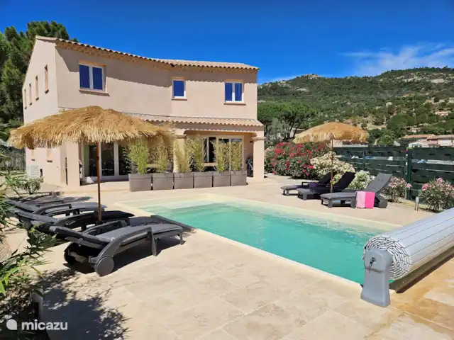 Maison Laurier Rose huren in Frankrijk, Côte d´Azur, Le Plan-de-la-Tour - vakantiehuis Gezamenlijk verwarmd zout water zwembad