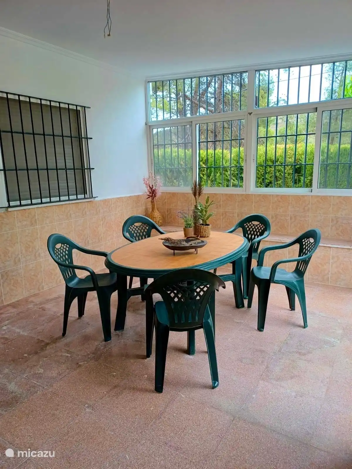 Sitzbereich unter dem Wintergarten