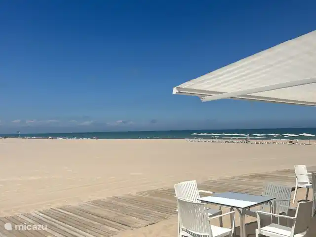 Villa Morera en España, Valencia, Albaida - villa Playa de Gandia. Extensa playa limpia con un hermoso paseo marítimo.