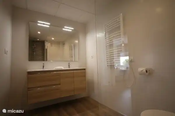 Badezimmer Zimmer 1 - 2