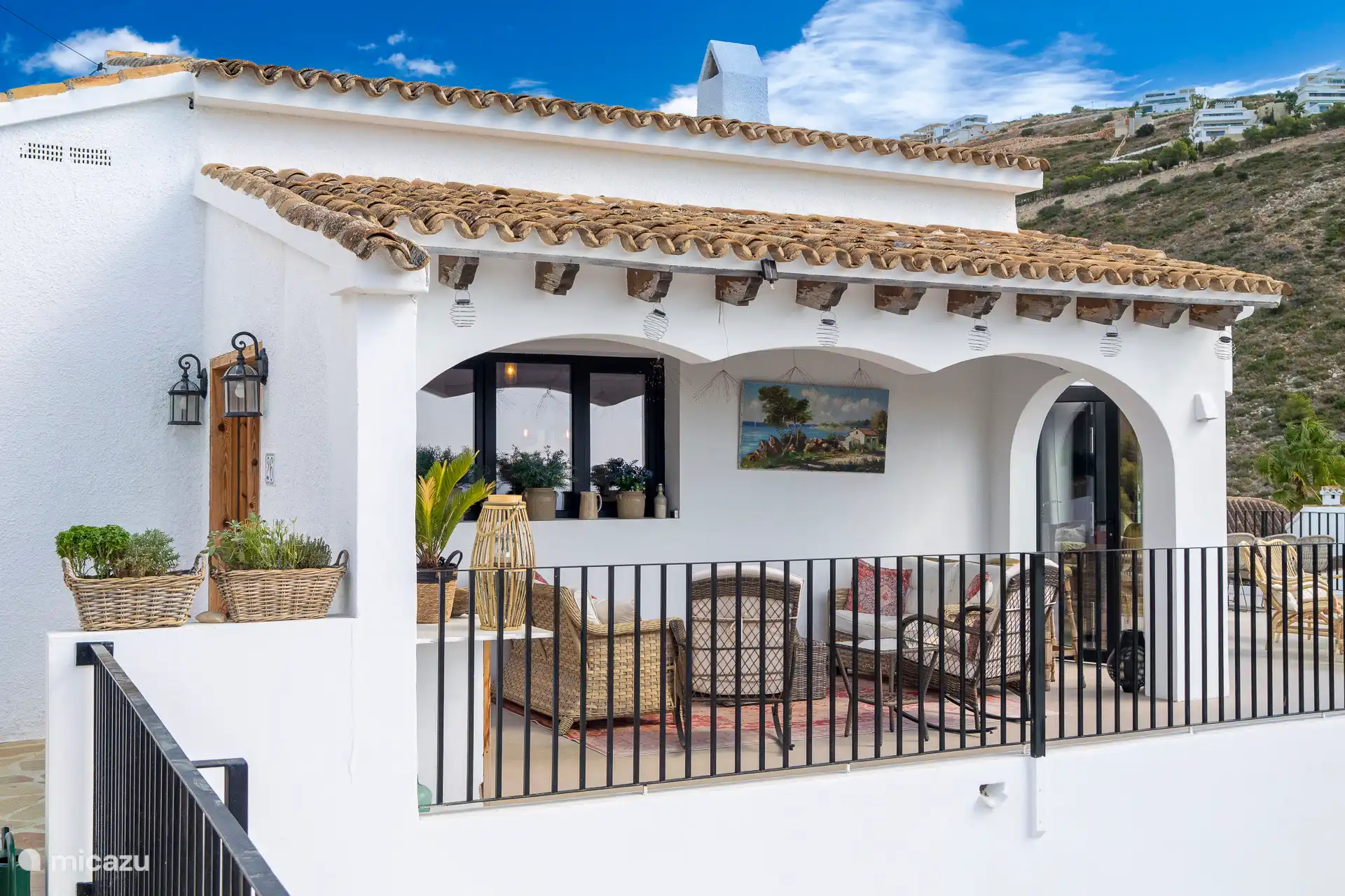 Terrasse couverte à côté de la cuisine