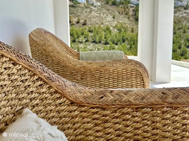 Le Savoir Vivre | Espagne, Costa Blanca, Benitachell - villa Vue depuis votre chaise longue sur les montagnes à gauche et la mer devant