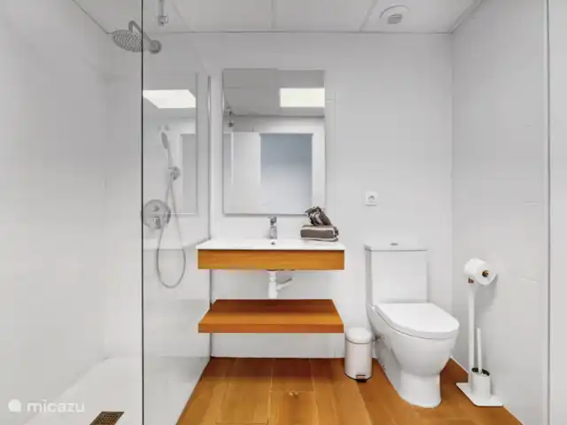 Denia Beach Penthouse huren in Spanje, Costa Blanca, Dénia - penthouse ander perspectief van de badkamer.