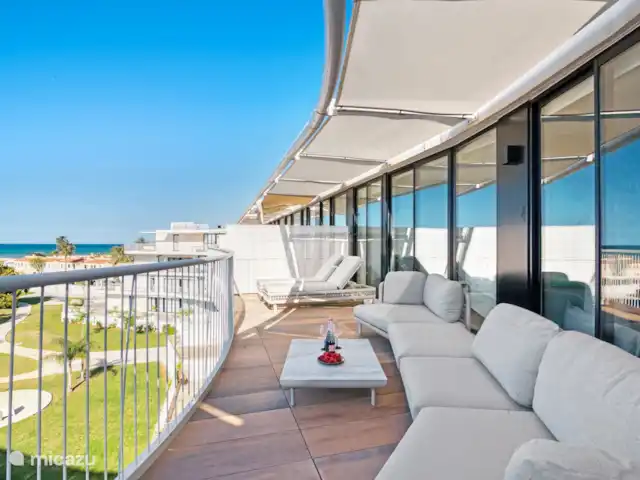 Denia Beach Penthouse huren in Spanje, Costa Blanca, Dénia - penthouse Hier is wat meer ingezoemd op het terras.