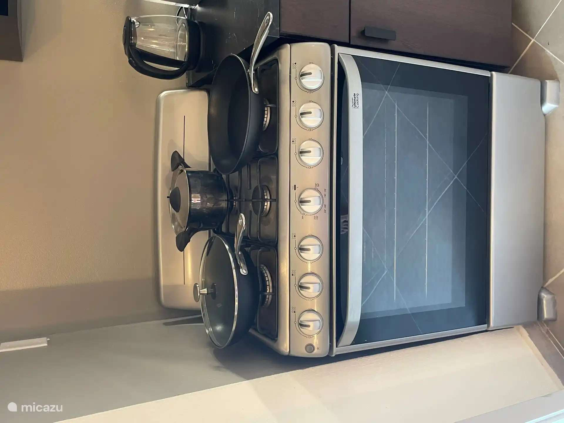 Estufa a gas con horno a gas