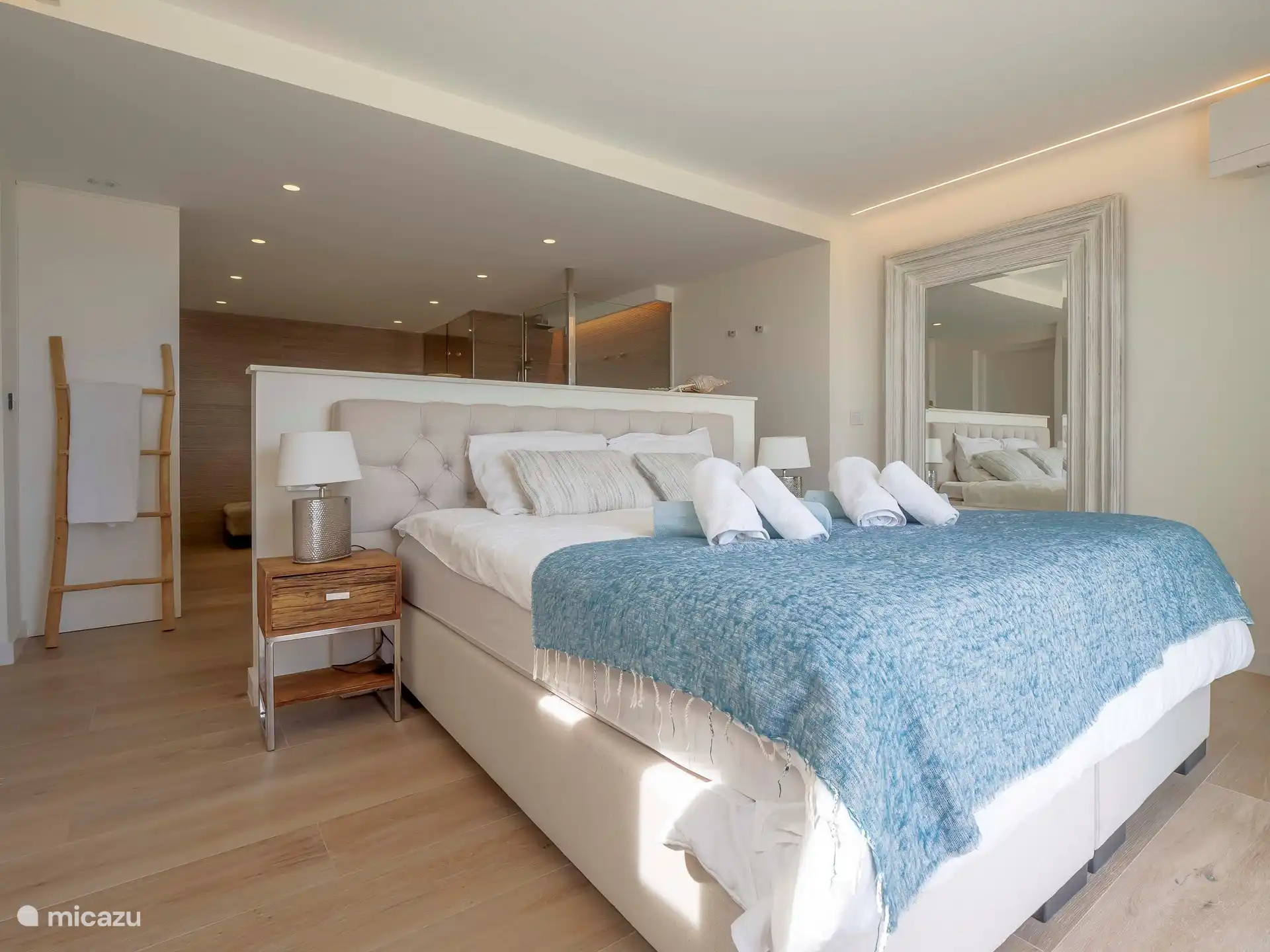 Villa Limonero - Eerste gastenslaapkamer met badkamer. 