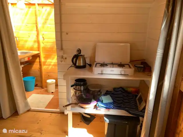 Location de Vacances Espagne, Catalogne, Sant Jaume de Llierca, tiny house - Maison verte kitchenette
