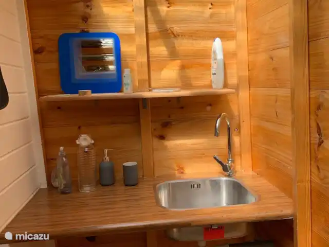 Location de Vacances Espagne, Catalogne, Sant Jaume de Llierca, tiny house - Maison verte salle de bains