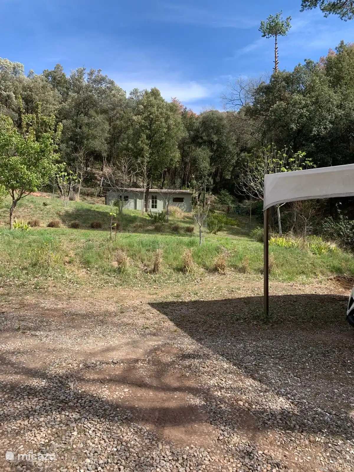 Blick auf die Vorderseite des Gästehauses