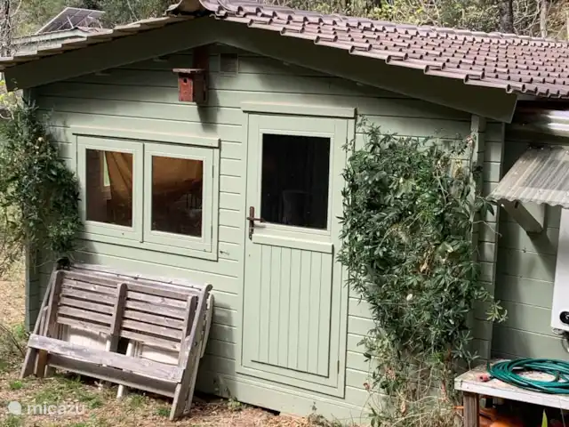 Location de Vacances Espagne, Catalogne, Sant Jaume de Llierca, tiny house - Maison verte siège latéral