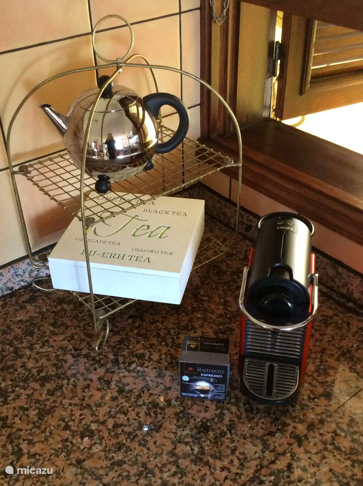 Casa Visioneros, met de beschikking over een espresso machine en een traditioneel koffiezet apparaat