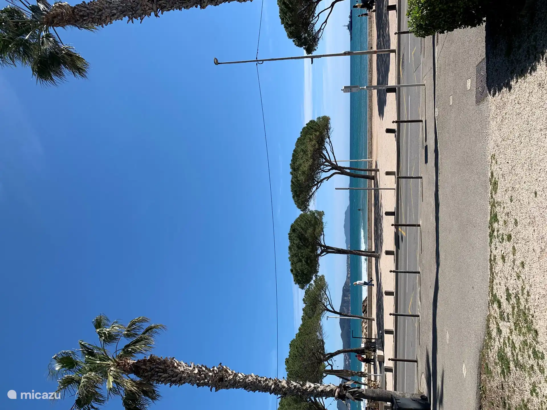 Blick vom Eingang des Gebäudes.