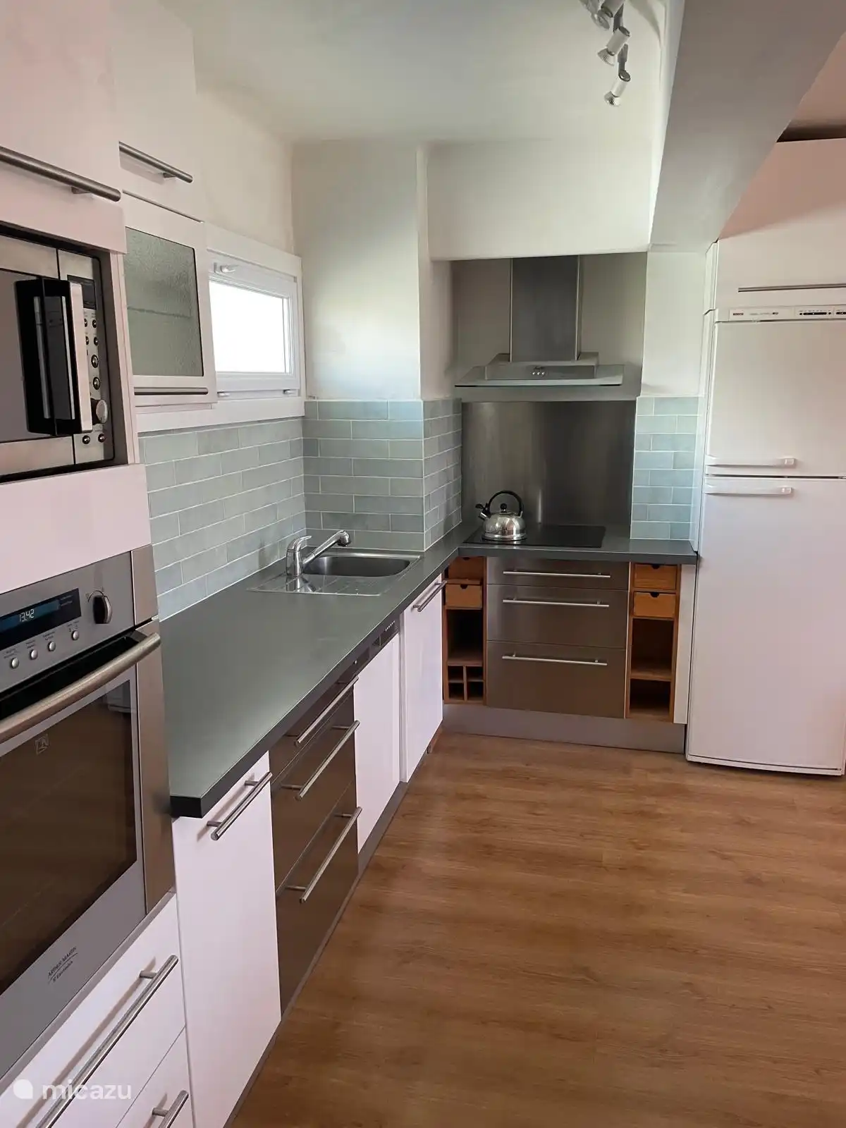 Voll ausgestattete Küche!