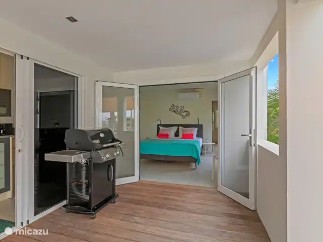 Villa Thalassa Vista Royal en Curazao, Banda Arriba (este), Jan Thiel - villa Dormitorio 1 visto desde el porche