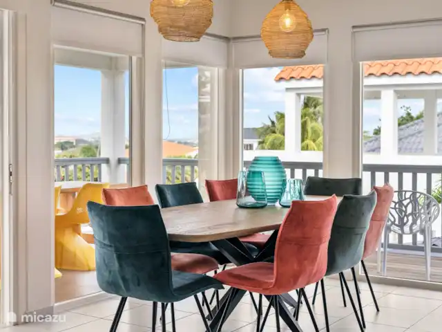 Villa Thalassa Vista Royal en Curazao, Banda Arriba (este), Jan Thiel - villa Mesa del comedor