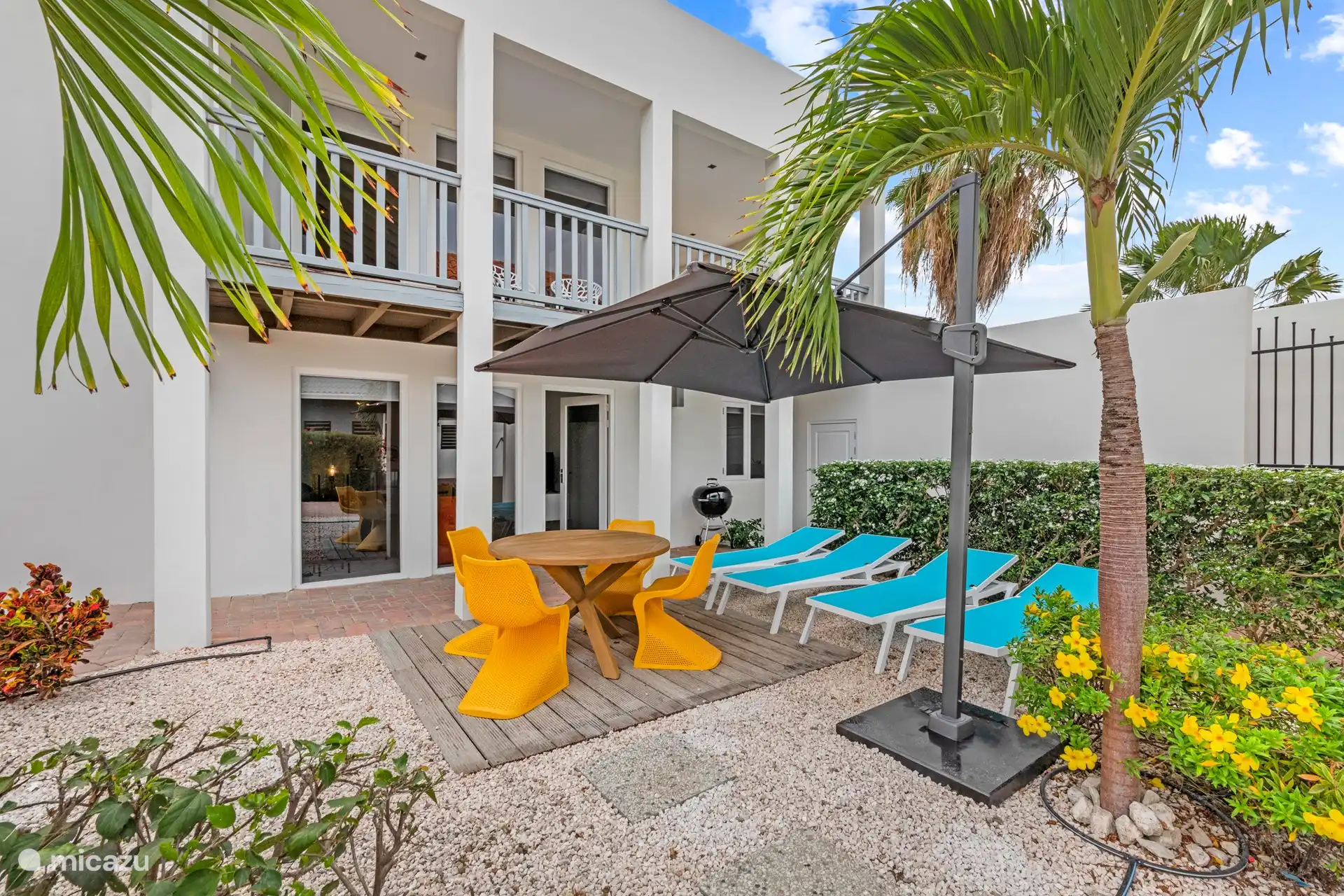 Die Terrasse an der Wohnung