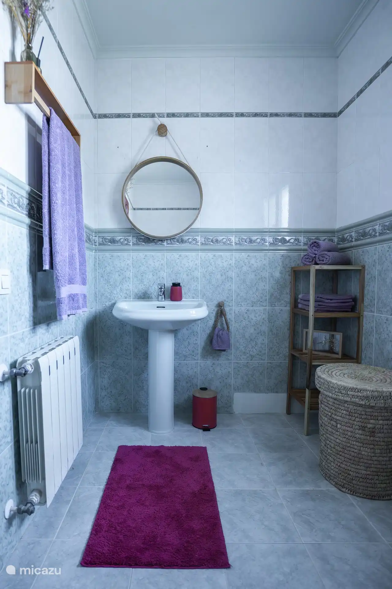 Salle de bain Violet Chambre