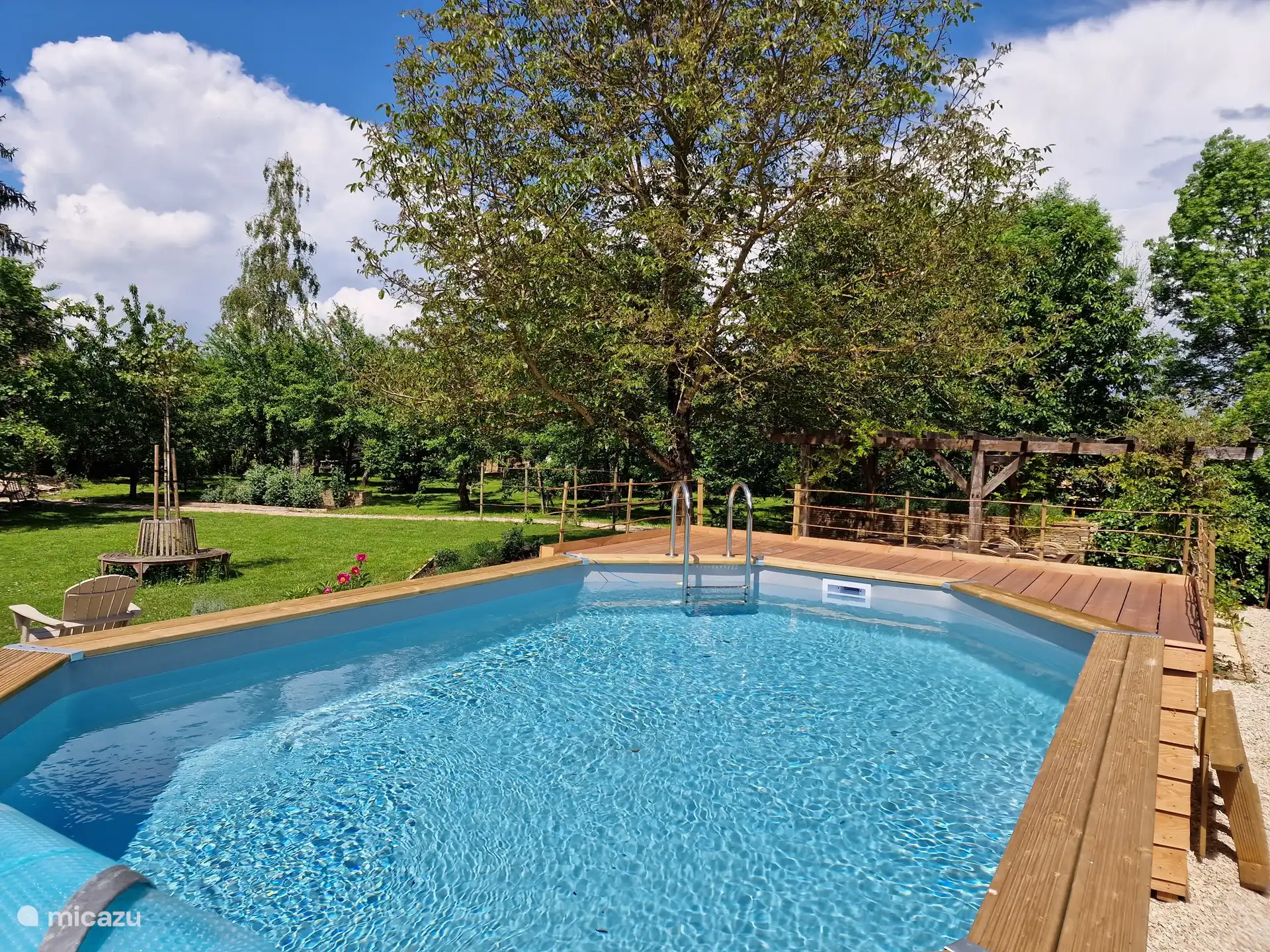 Maison sur Roche in Frankreich, Côte-d'Or, Layer-sur-Roche - Ferienhaus