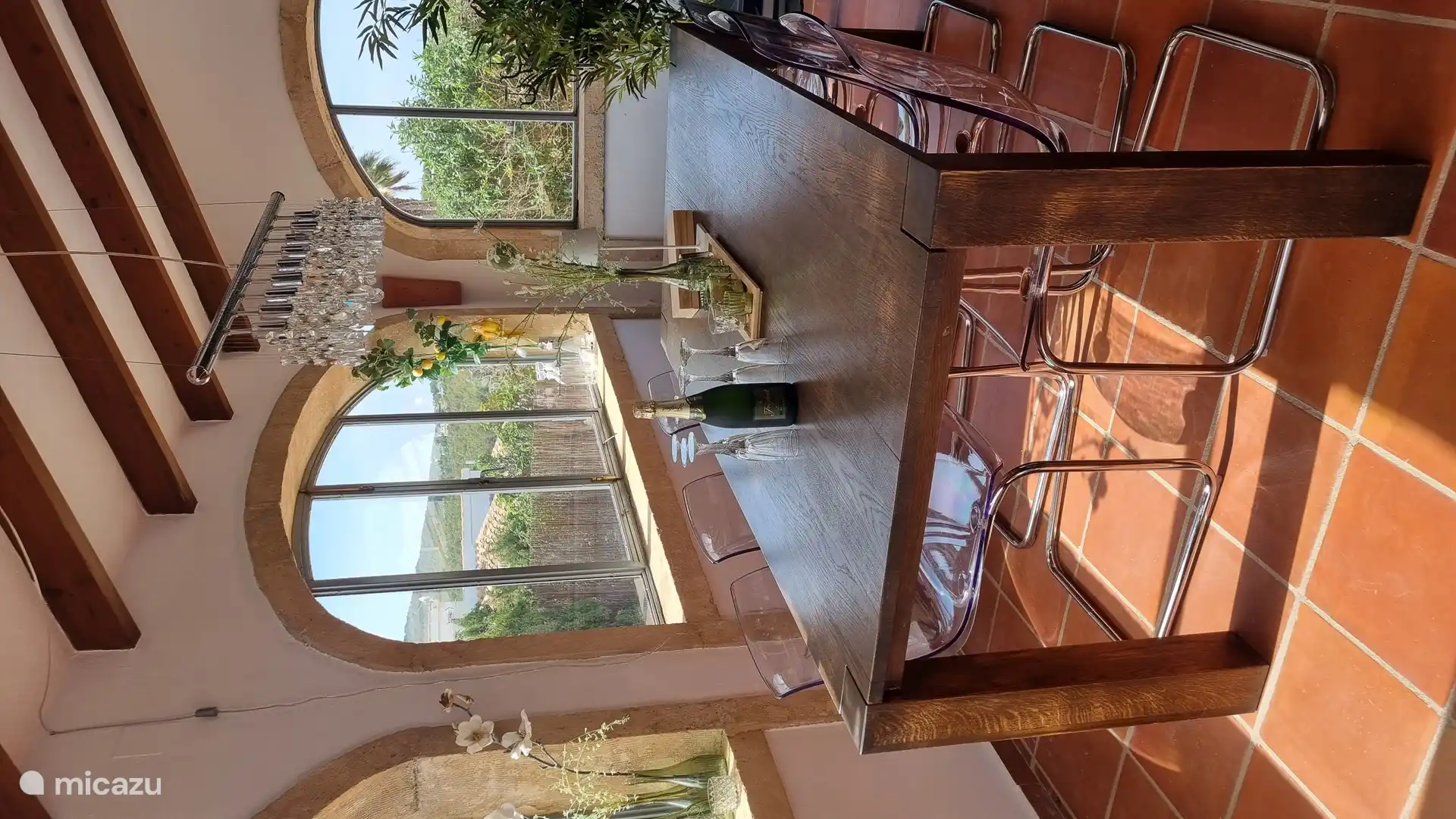 Esstisch in der Naya