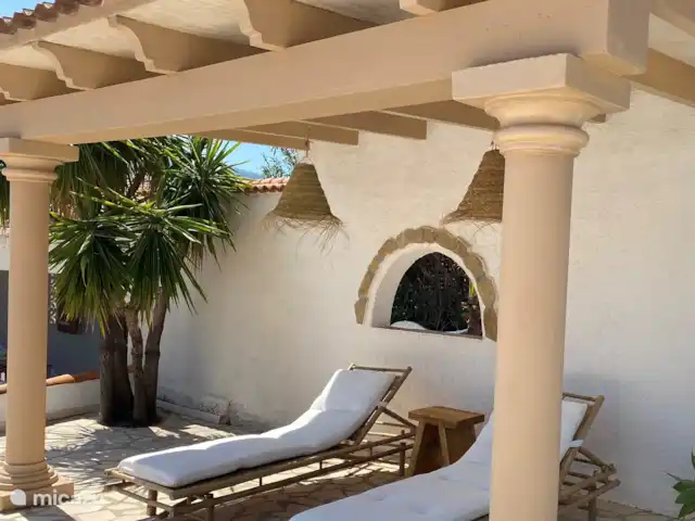 Casa La Frontera en España, Costa Blanca, Orba - villa Jardín