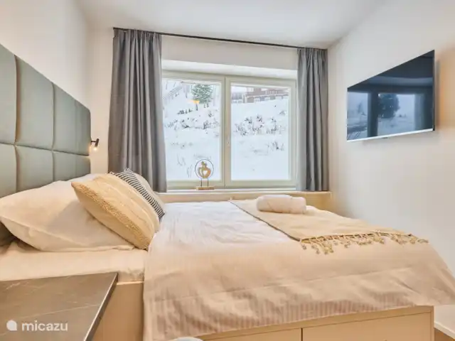 Krakonos residence 4-2 huren in Tsjechië, Hradec Králové, Pec Pod Snezkou - appartement Slaapkamer met buro