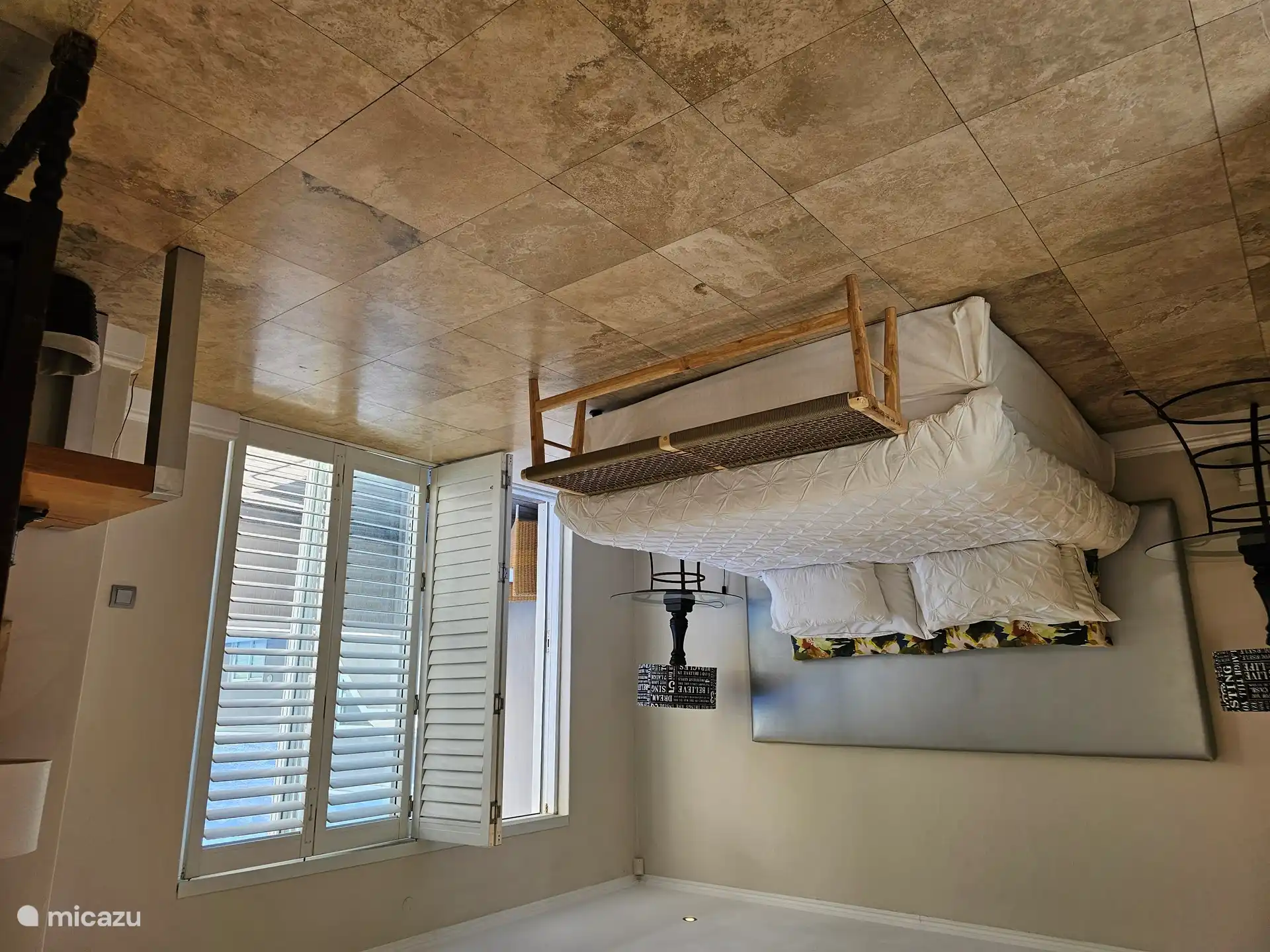 Chambre des maîtres au dernier étage avec balcon privé