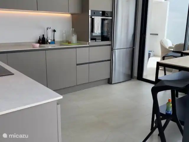 Wandelen, Spanje, Costa Blanca, Albir, villa Moderne villa met tuin en zwembad Keuken