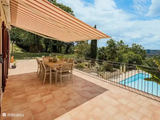 villa huren in Frankrijk, Lot, Souillac – Villa le Pechoir Het terras
