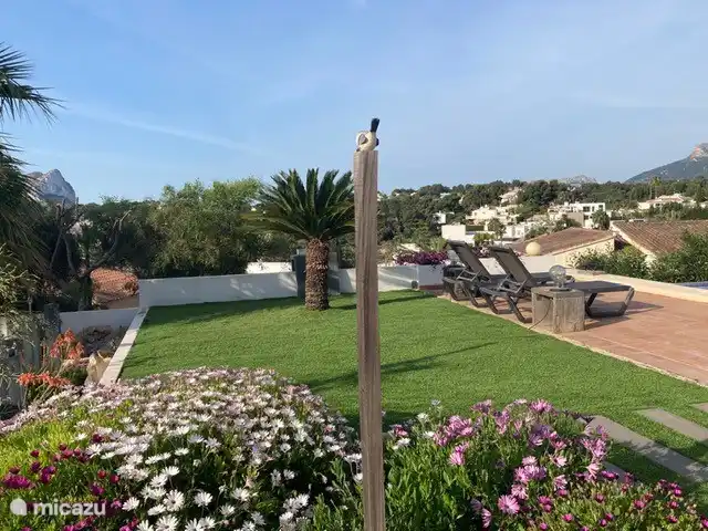 Beau très grand jardin, et beaucoup d’intimité 