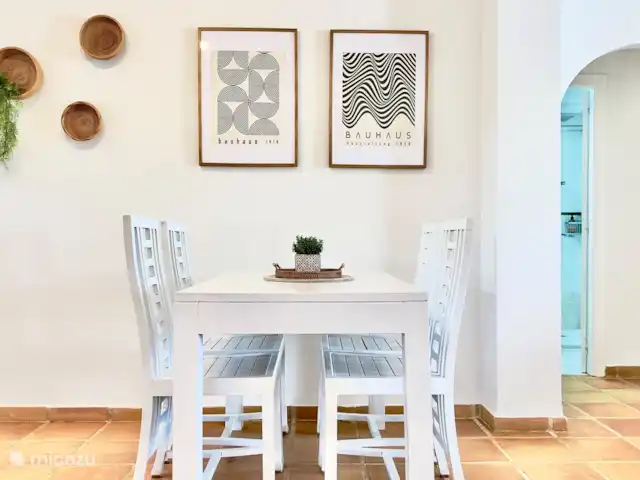 apartamento en España, Costa Blanca, Altea – Confort ático, piscina y parking gratuito. Comedor