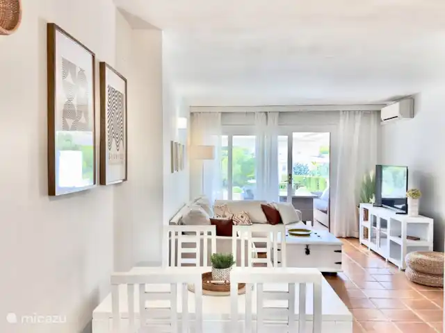 apartamento en España, Costa Blanca, Altea – Confort ático, piscina y parking gratuito. Sala de estar