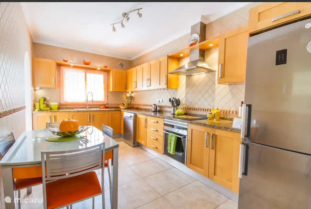 K&#252;che mit allen Annehmlichkeiten