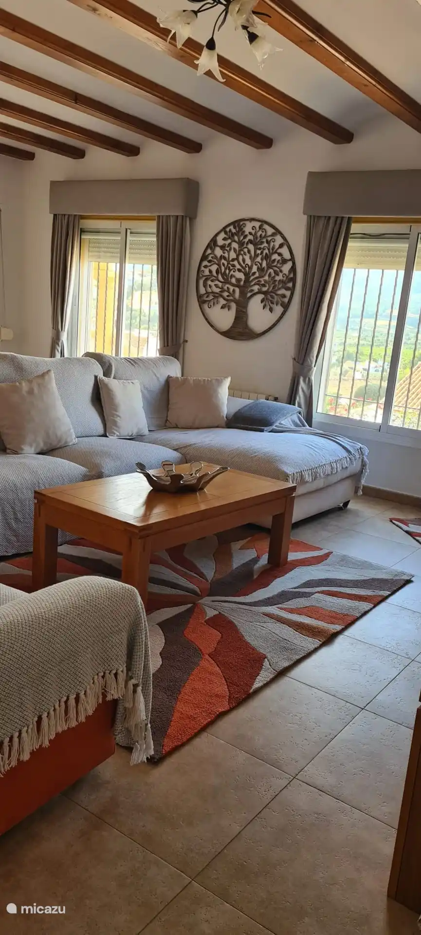 Ein gem&#252;tliches, ger&#228;umiges Wohnzimmer mit Klimaanlage / Zentralheizung / WLAN und TV