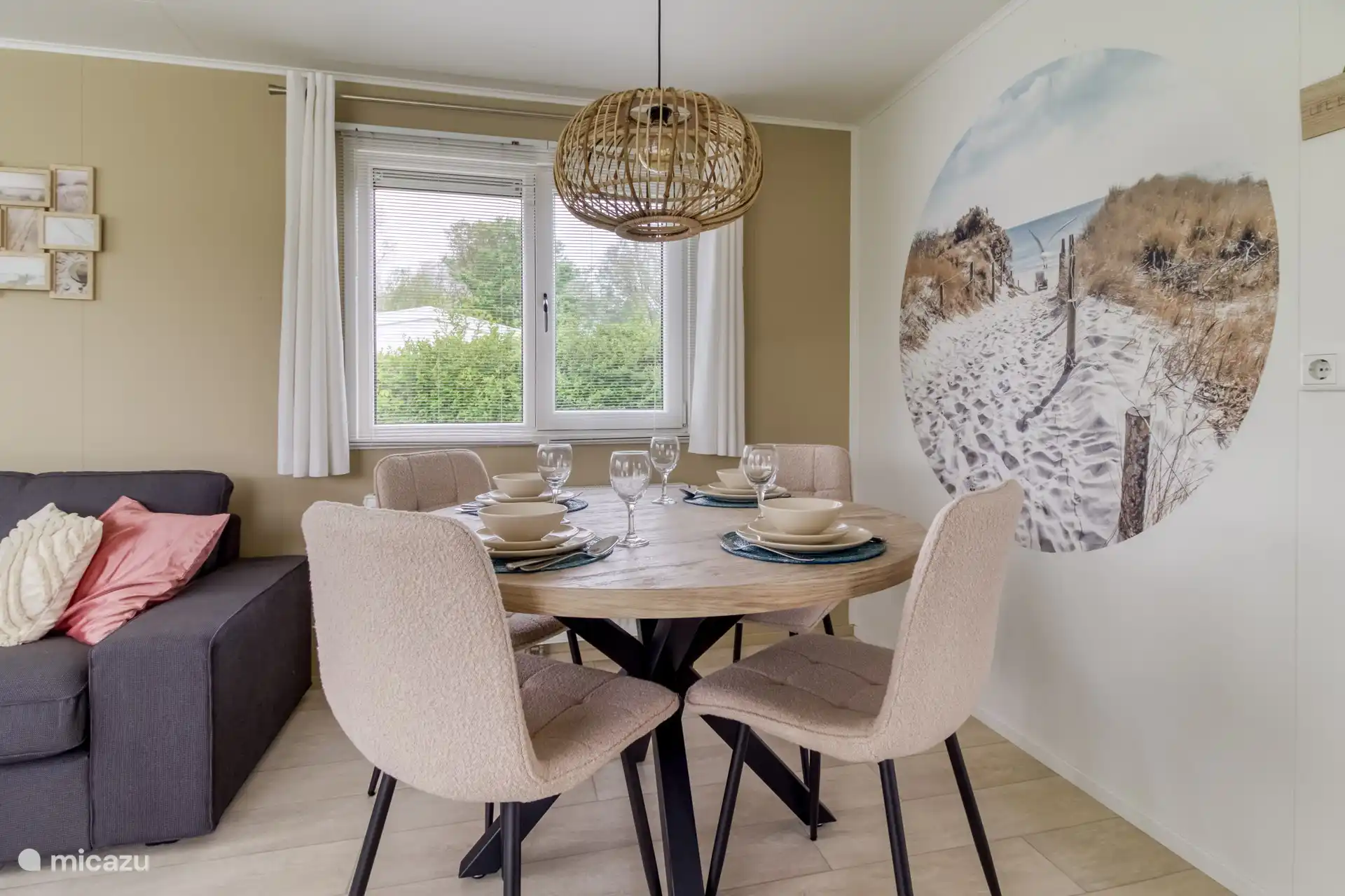 Moderne eet en zithoek