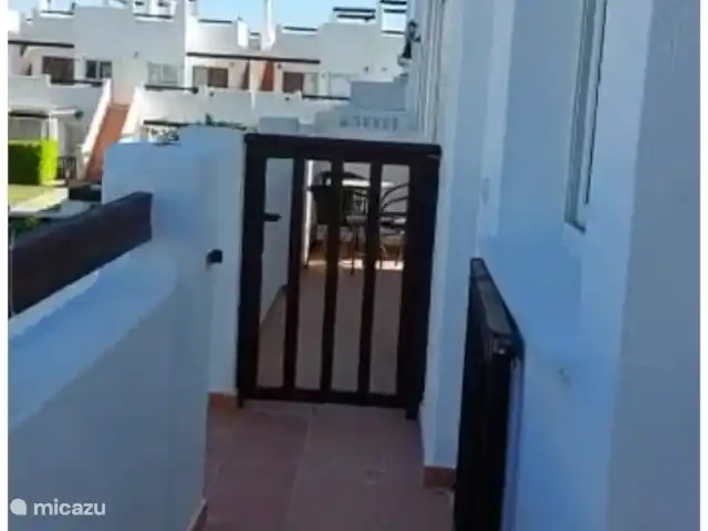 Apartamentos de Familia Thijssen en España, Murcia, Condado de Alhama - apartamento Barandilla a la piscina