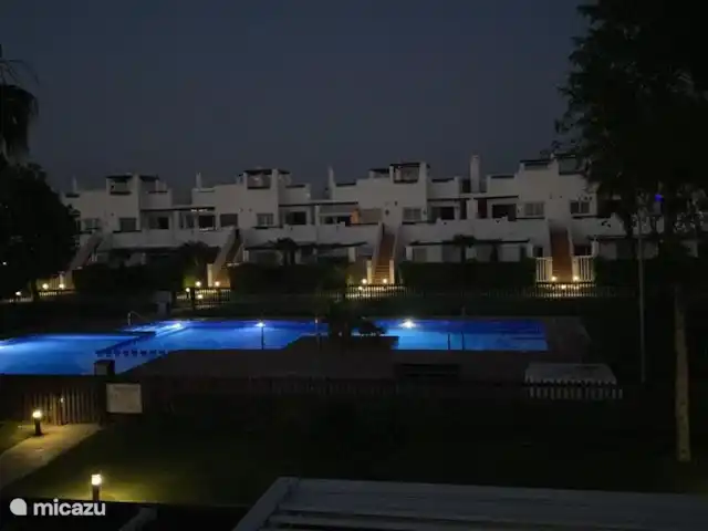 Apartamentos de Familia Thijssen en España, Murcia, Condado de Alhama - apartamento Vista nocturna desde la azotea.