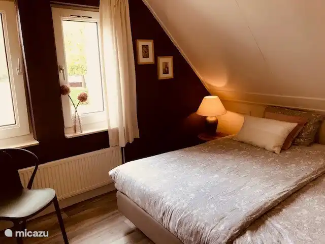 Le front de mer | Pays-Bas, Frise, Sint Nicolaasga - maison de vacances Chambre à l’arrière 1x lit double, ainsi qu’une grande armoire