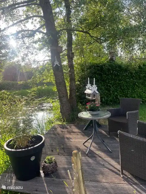 Decking auf dem Wasser, hier können Sie angeln!