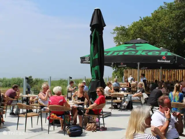 Le front de mer | Pays-Bas, Frise, Sint Nicolaasga - maison de vacances Nombreuses terrasses sur l’eau, accès gratuit et parking partout