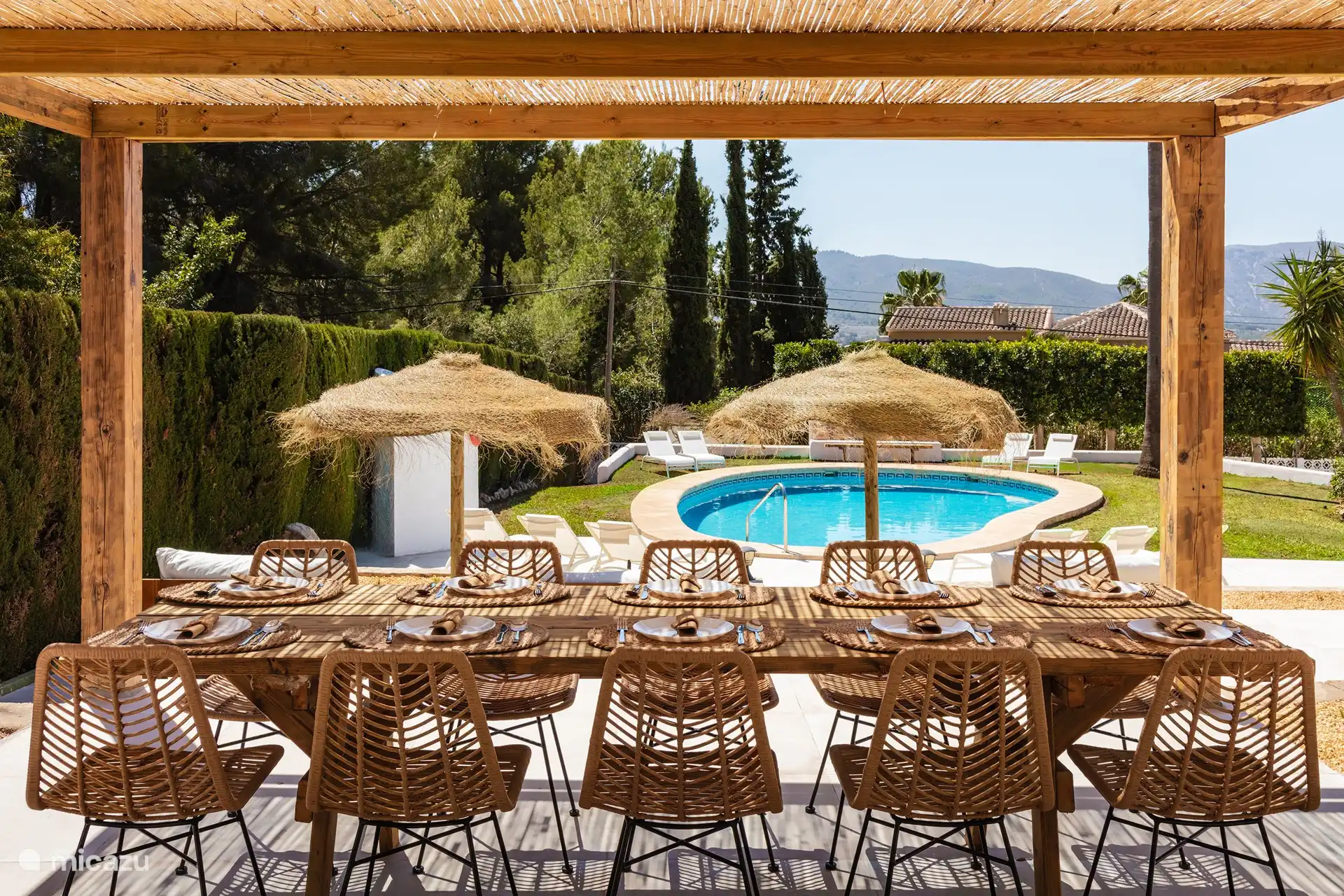 cuisine extérieure et terrasse