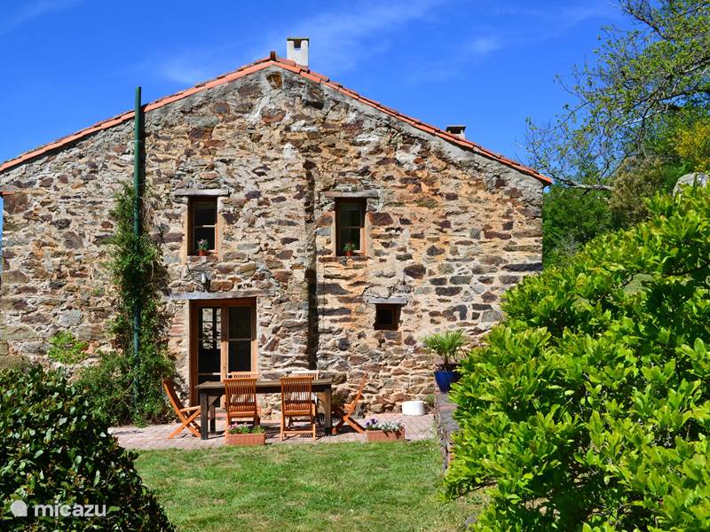 Holiday home in France, Pyrénées-Orientales, Prunet-et-Belpuig  Gîte / Cottage La Métairie