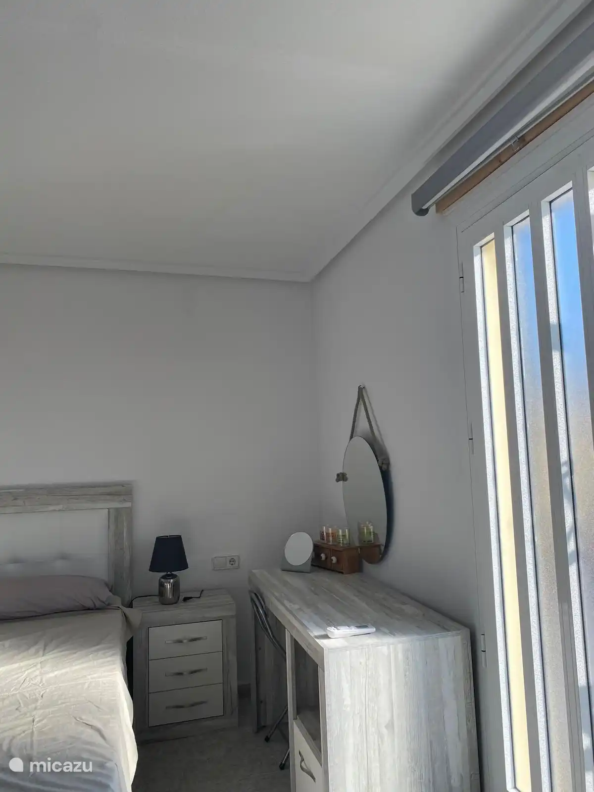 Schminktisch über dem Boden