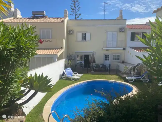 Casa com Piscina Vilamoura no 26 huren in Portugal, Algarve, Quarteira - geschakelde woning