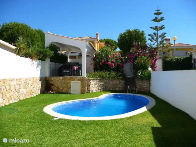 Casa com Piscina Vilamoura no 26 huren in Portugal, Algarve, Quarteira - geschakelde woning